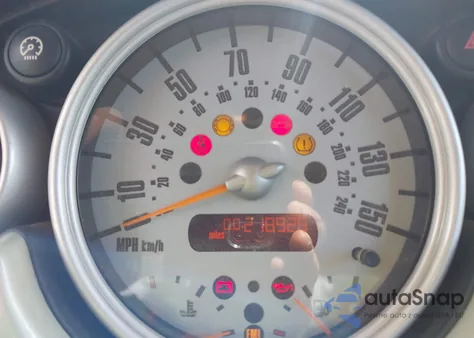 2004 Mini Cooper из США, поврежденный, VIN WMWRC33494TC53465